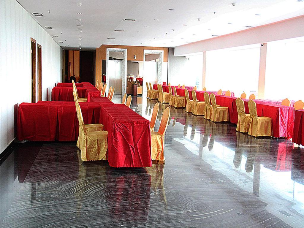 Hariston Hotel & Suites, Pluit - Jakarta Exterior foto