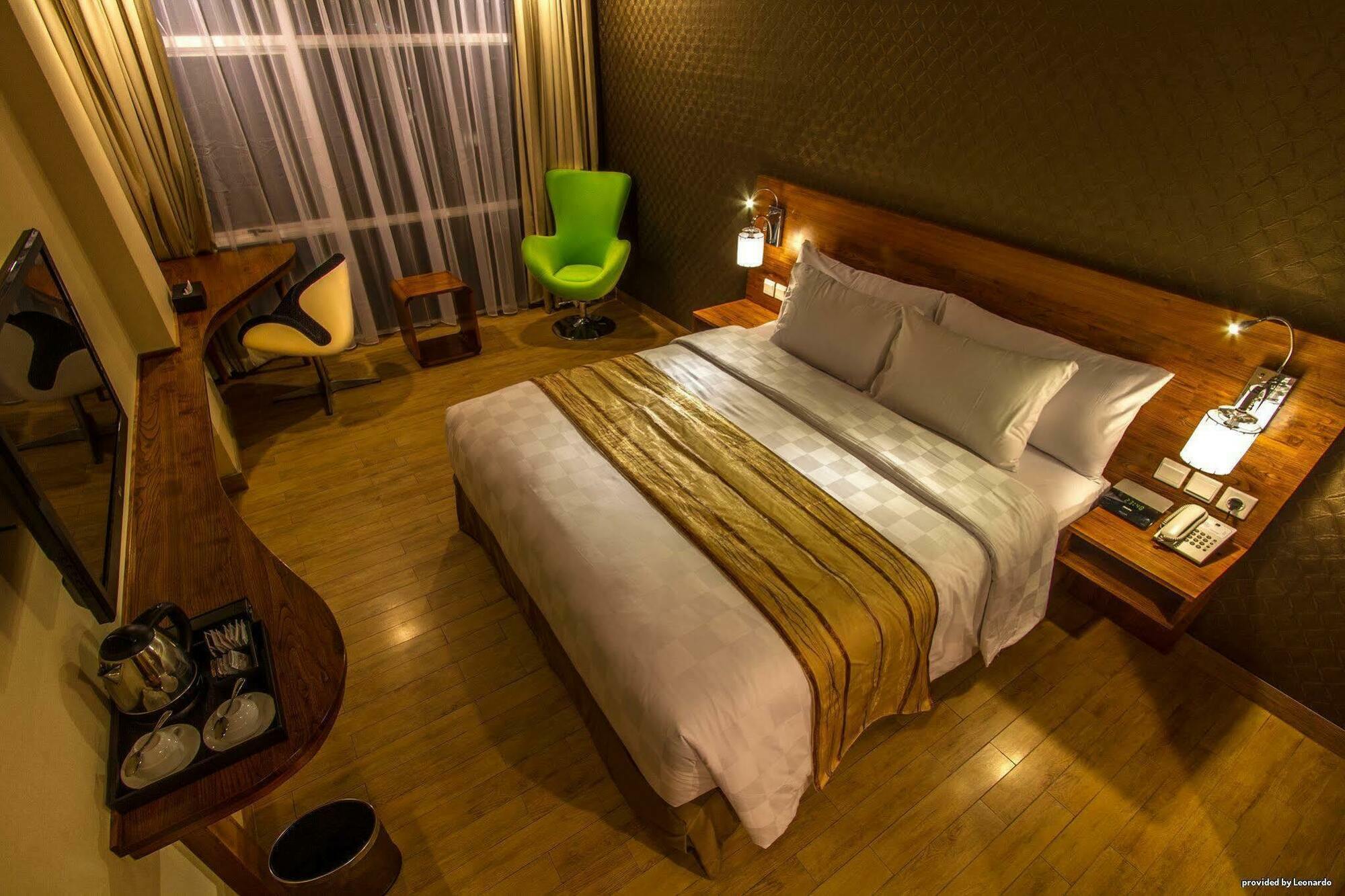 Hariston Hotel & Suites, Pluit - Jakarta Exterior foto